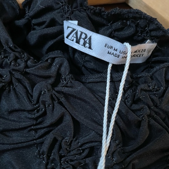 NWT Zara black textured high neck crop top size M - Picture 4 of 5